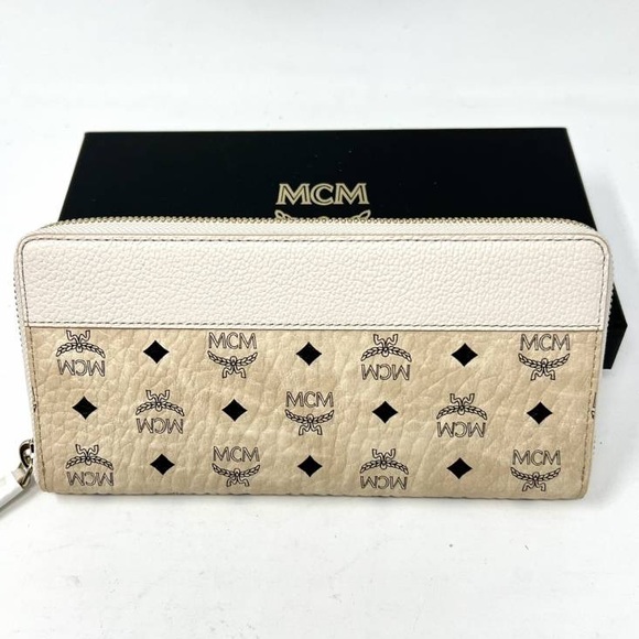 ✨ Brand New MCM Portuna Large Visetos Zip-Around Clutch Wallet  ✨ - Picture 1 of 2